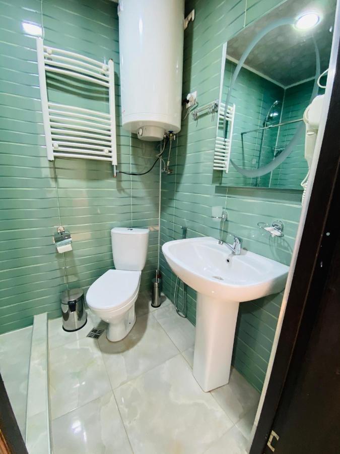 Guesthouse Alpenrose Mestia Zewnętrze zdjęcie