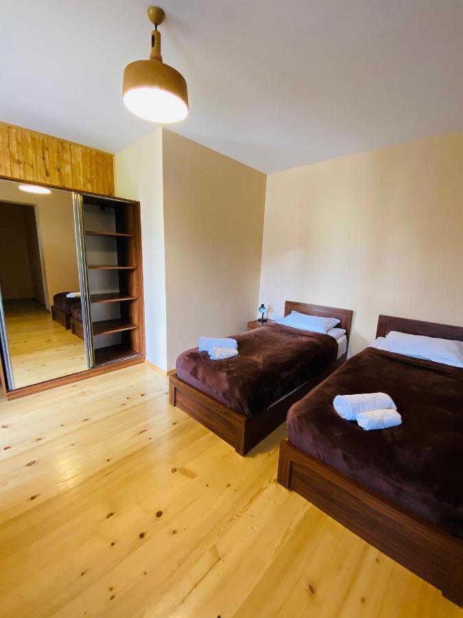 Guesthouse Alpenrose Mestia Zewnętrze zdjęcie