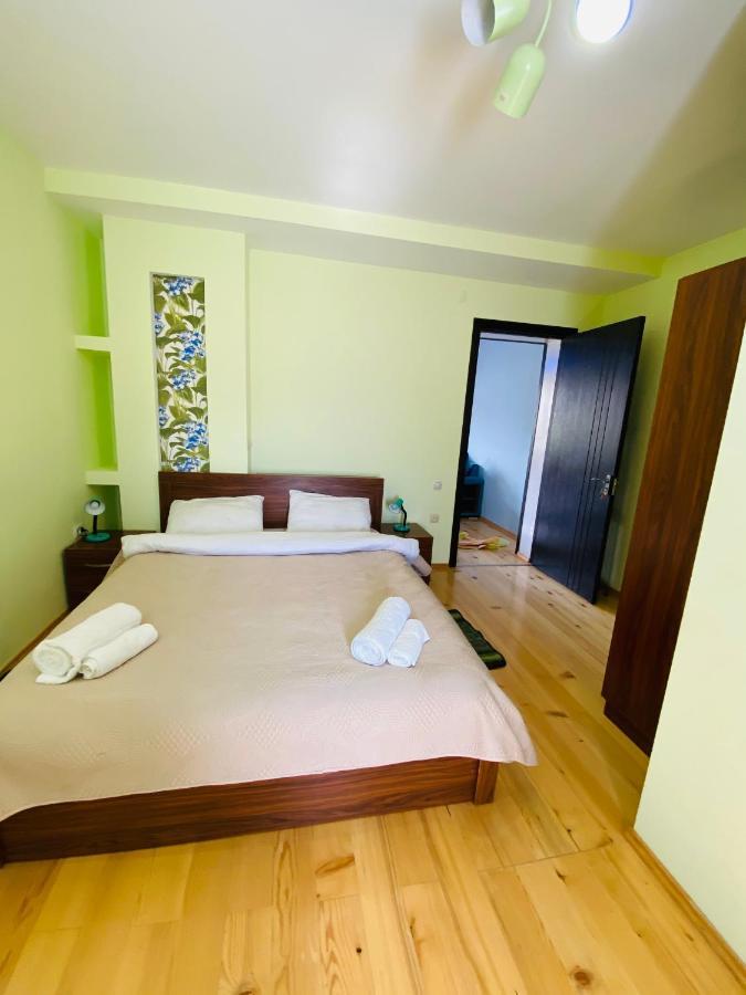 Guesthouse Alpenrose Mestia Zewnętrze zdjęcie