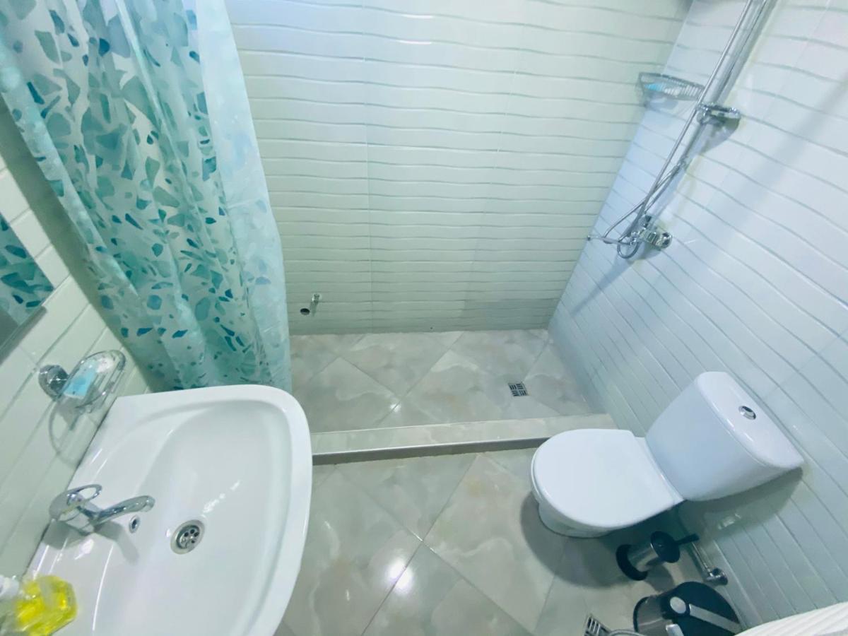 Guesthouse Alpenrose Mestia Zewnętrze zdjęcie