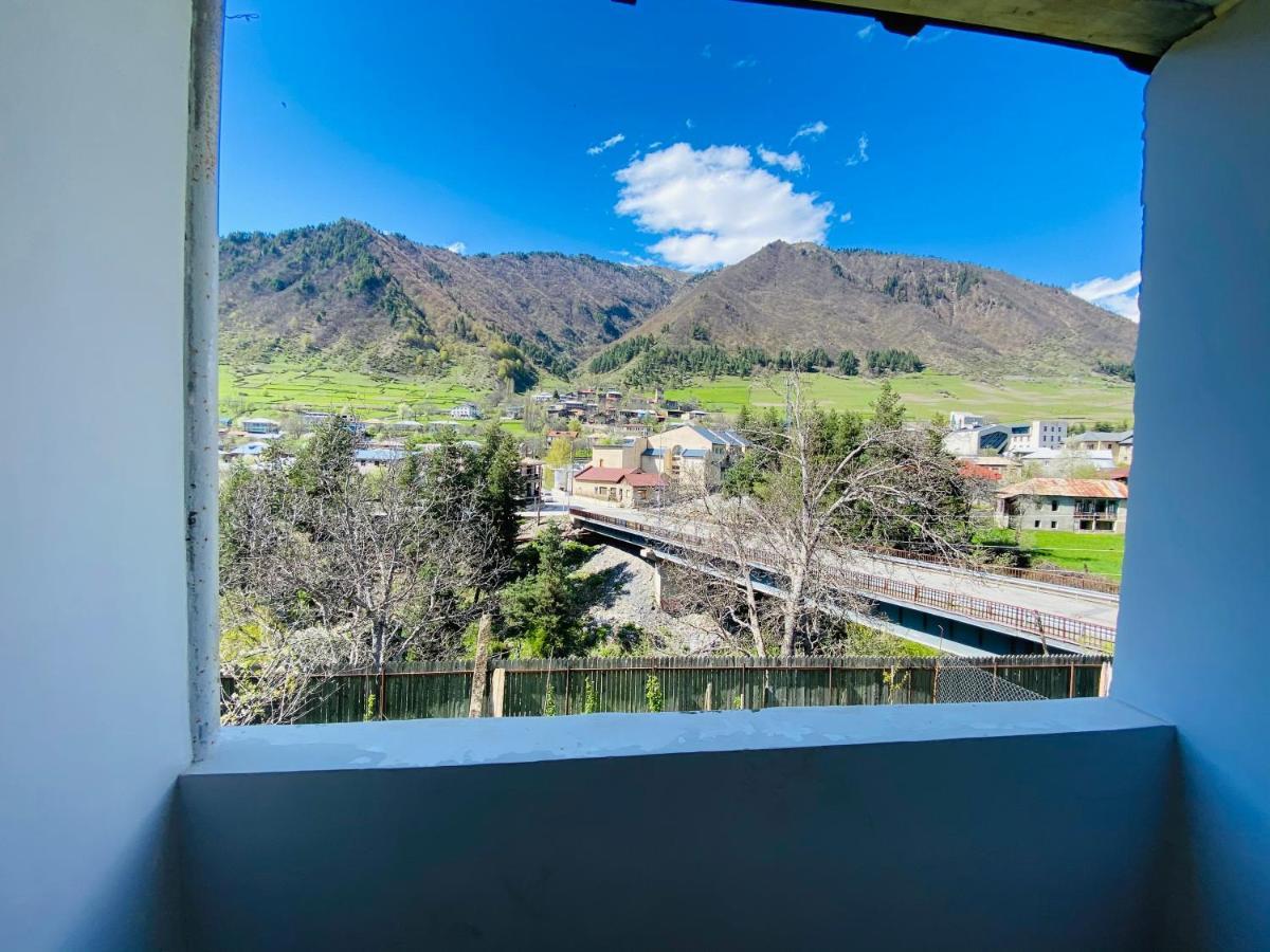 Guesthouse Alpenrose Mestia Zewnętrze zdjęcie