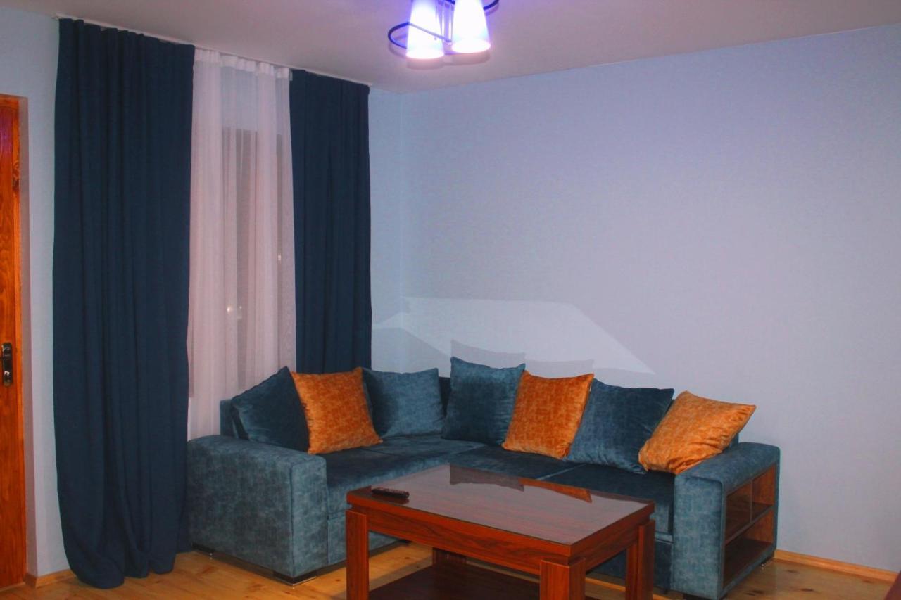Guesthouse Alpenrose Mestia Zewnętrze zdjęcie