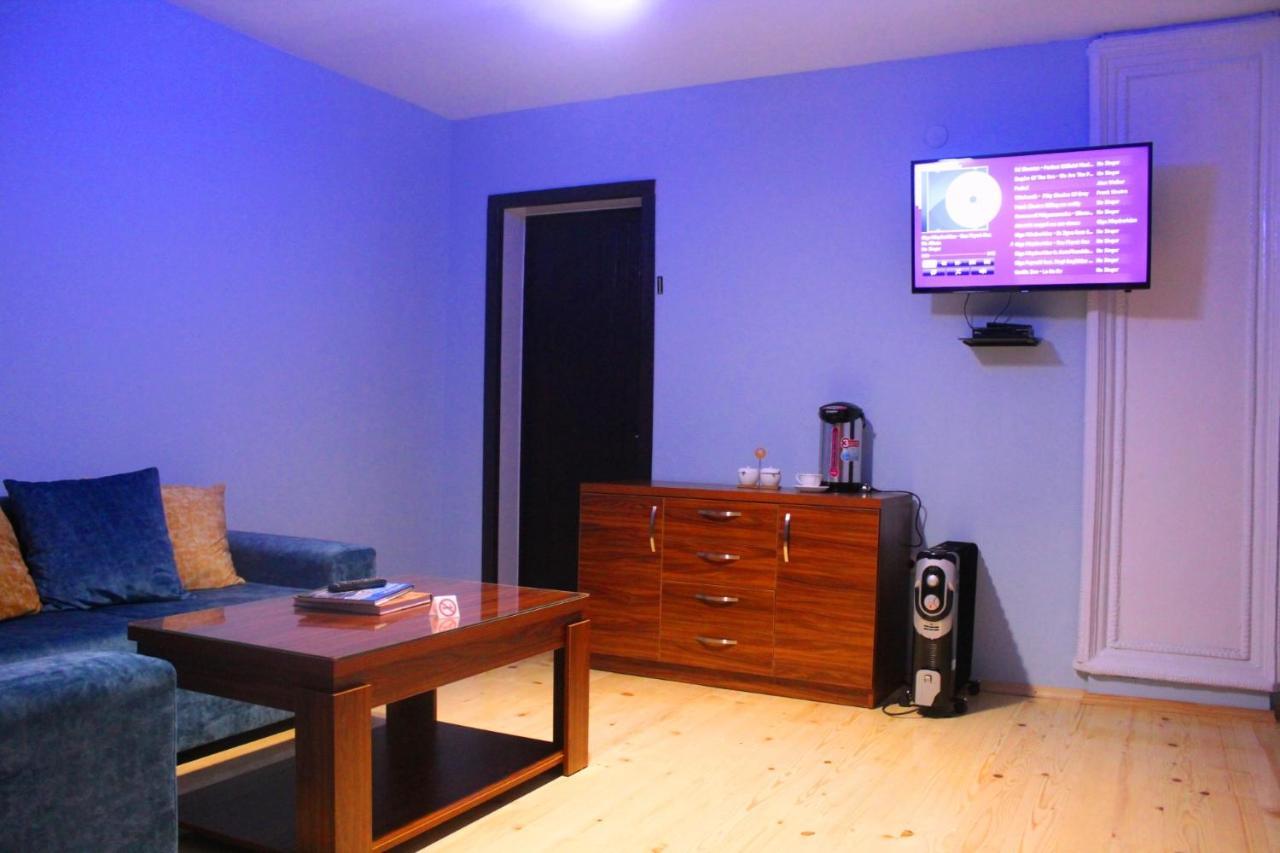 Guesthouse Alpenrose Mestia Zewnętrze zdjęcie