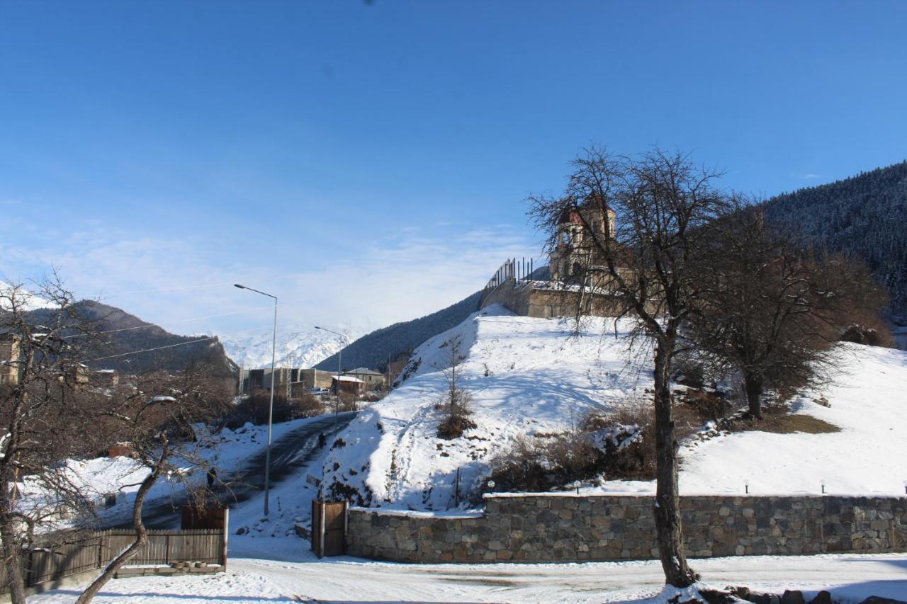 Guesthouse Alpenrose Mestia Zewnętrze zdjęcie