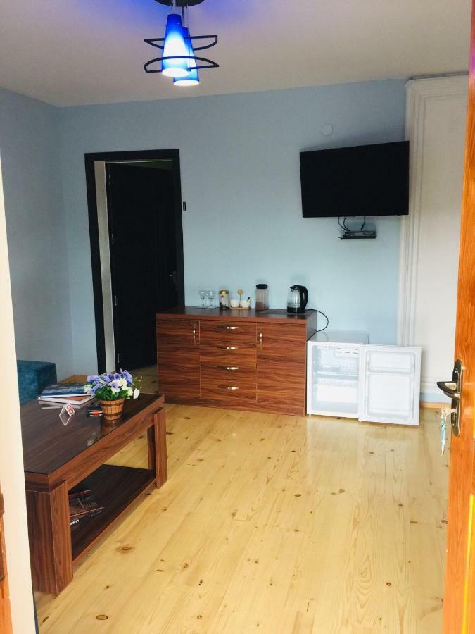 Guesthouse Alpenrose Mestia Zewnętrze zdjęcie