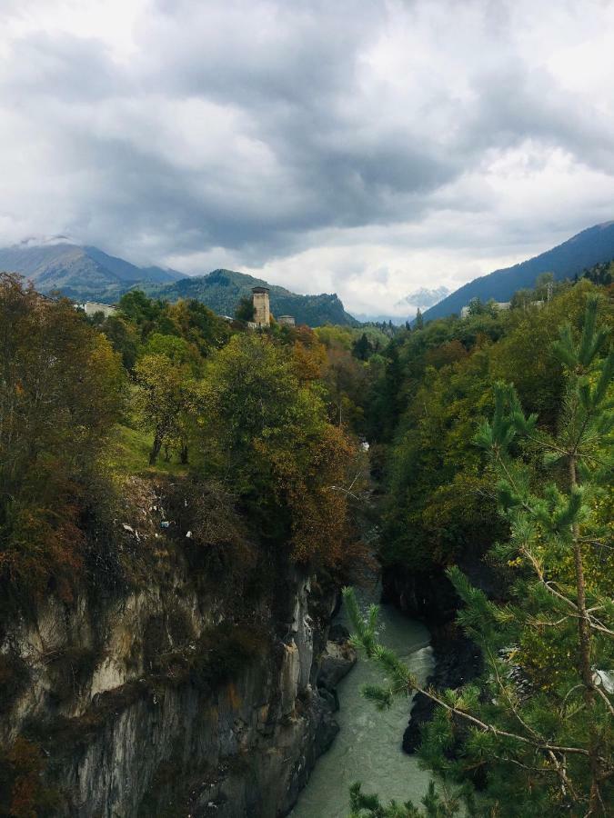 Guesthouse Alpenrose Mestia Zewnętrze zdjęcie